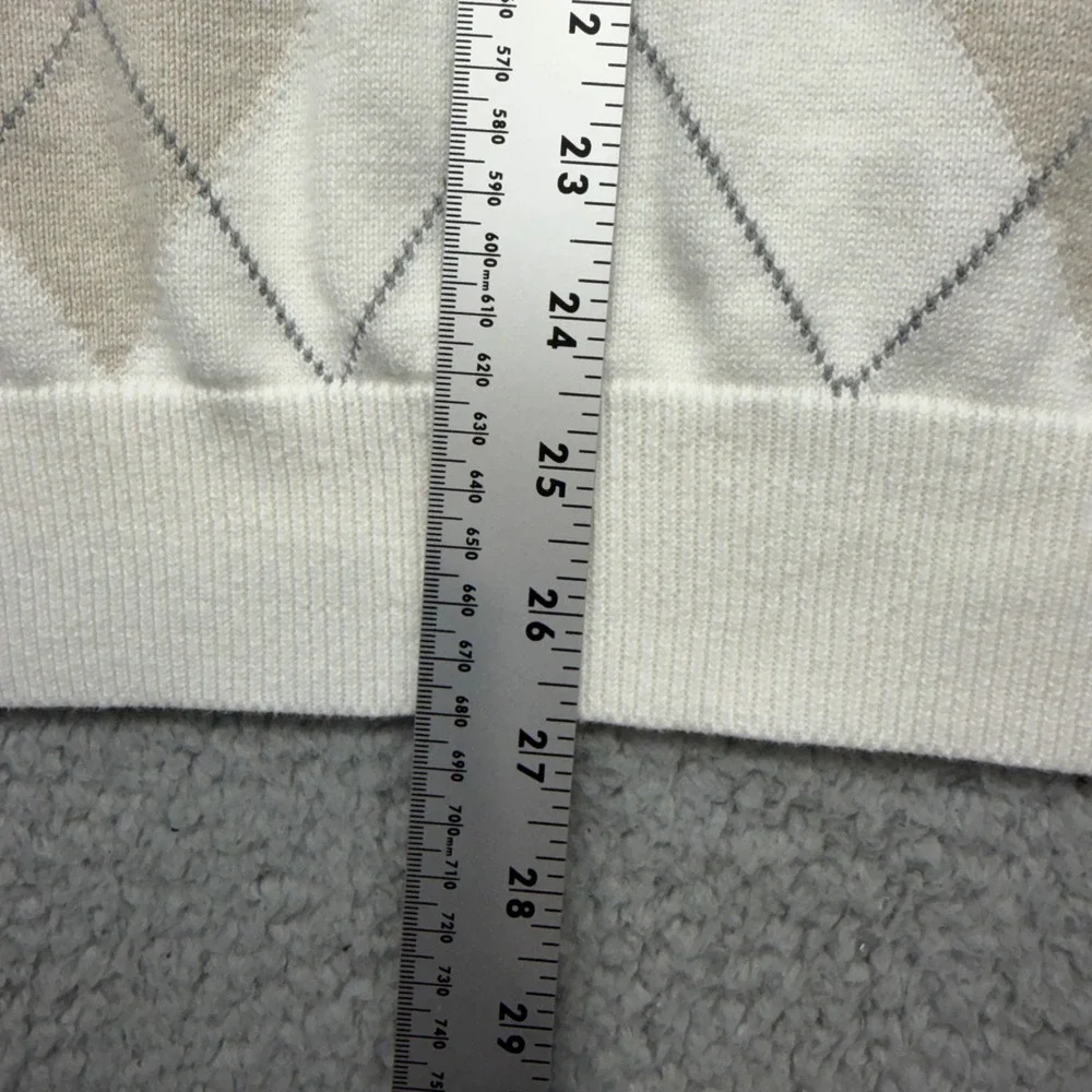 IZOD PC-772 Mens Size Large Cream Argyle V-Neck‎ Cotton Knit Sweater Vest